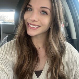 Meet your Posher, Abbie